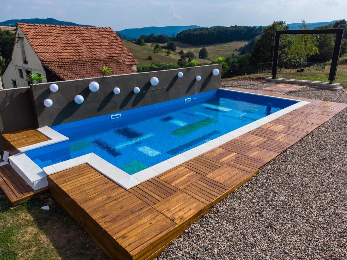 Maison d'hôtes Skriveni Raj à Gornji Milanovac Extérieur photo