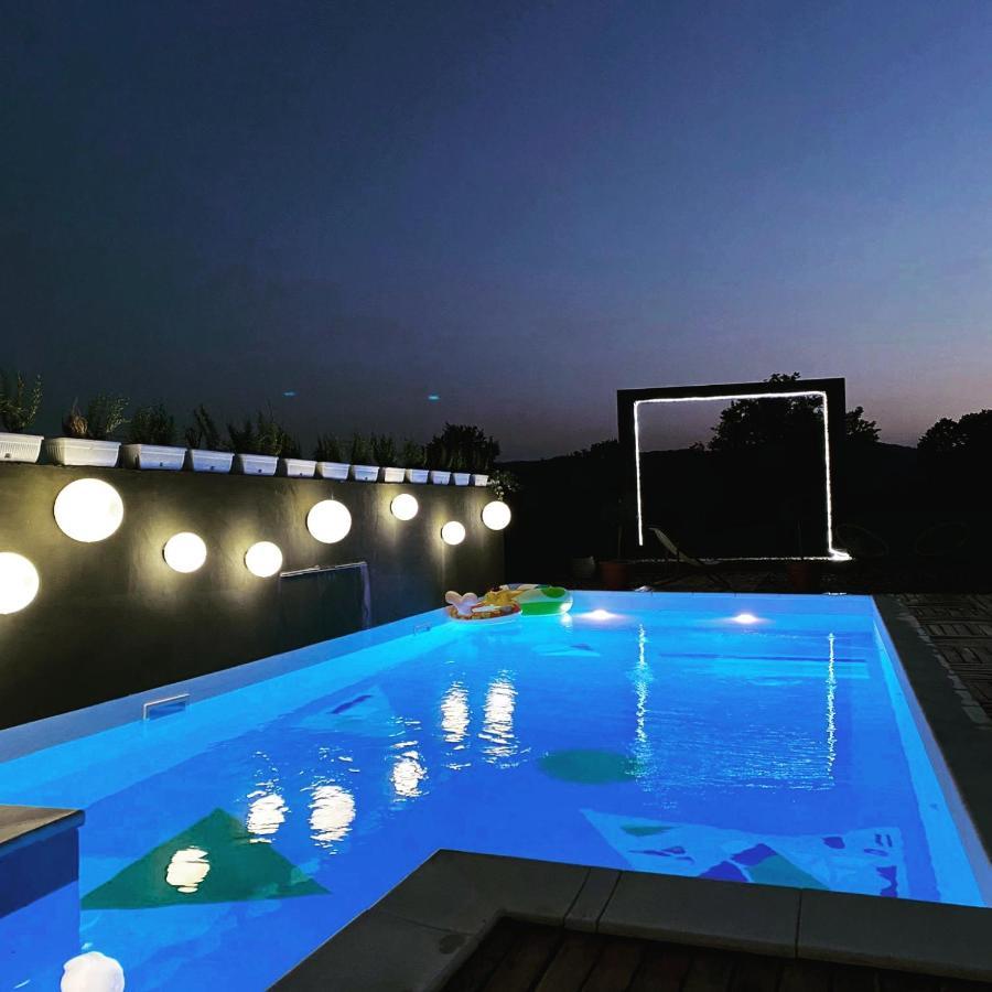 Maison d'hôtes Skriveni Raj à Gornji Milanovac Extérieur photo